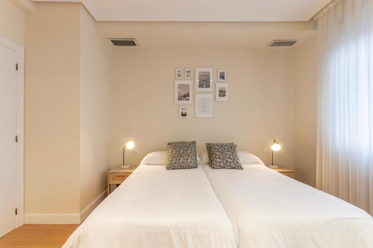 Akomodat En Apartamento En El Centro De Bilbao Con Parking Bagian luar foto
